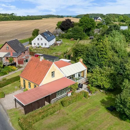 Huno - 2km From The Sea By Interhome 度假居 *