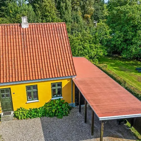 Huno - 2km From The Sea By Interhome 度假居